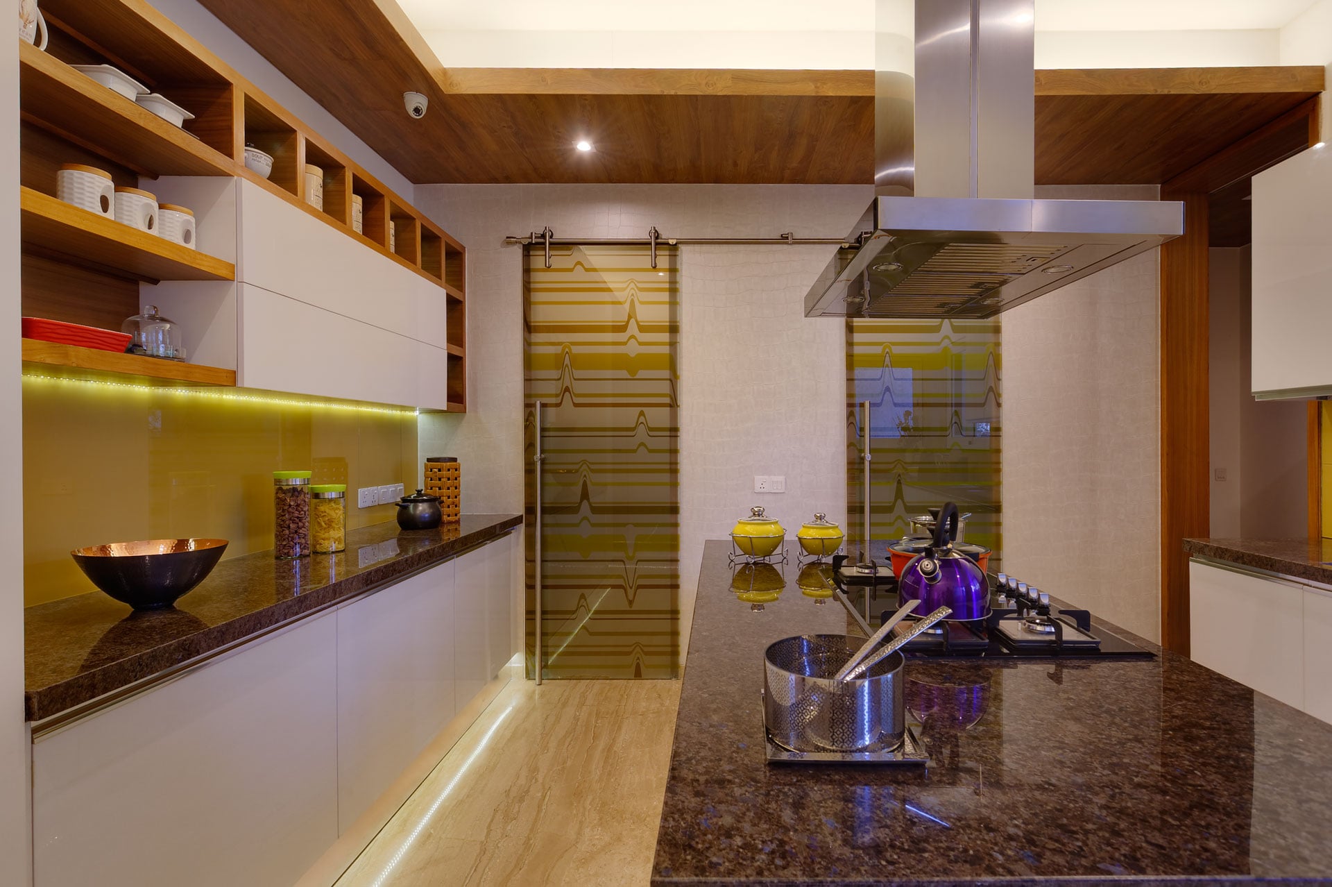 Spacious kitchen with island counter