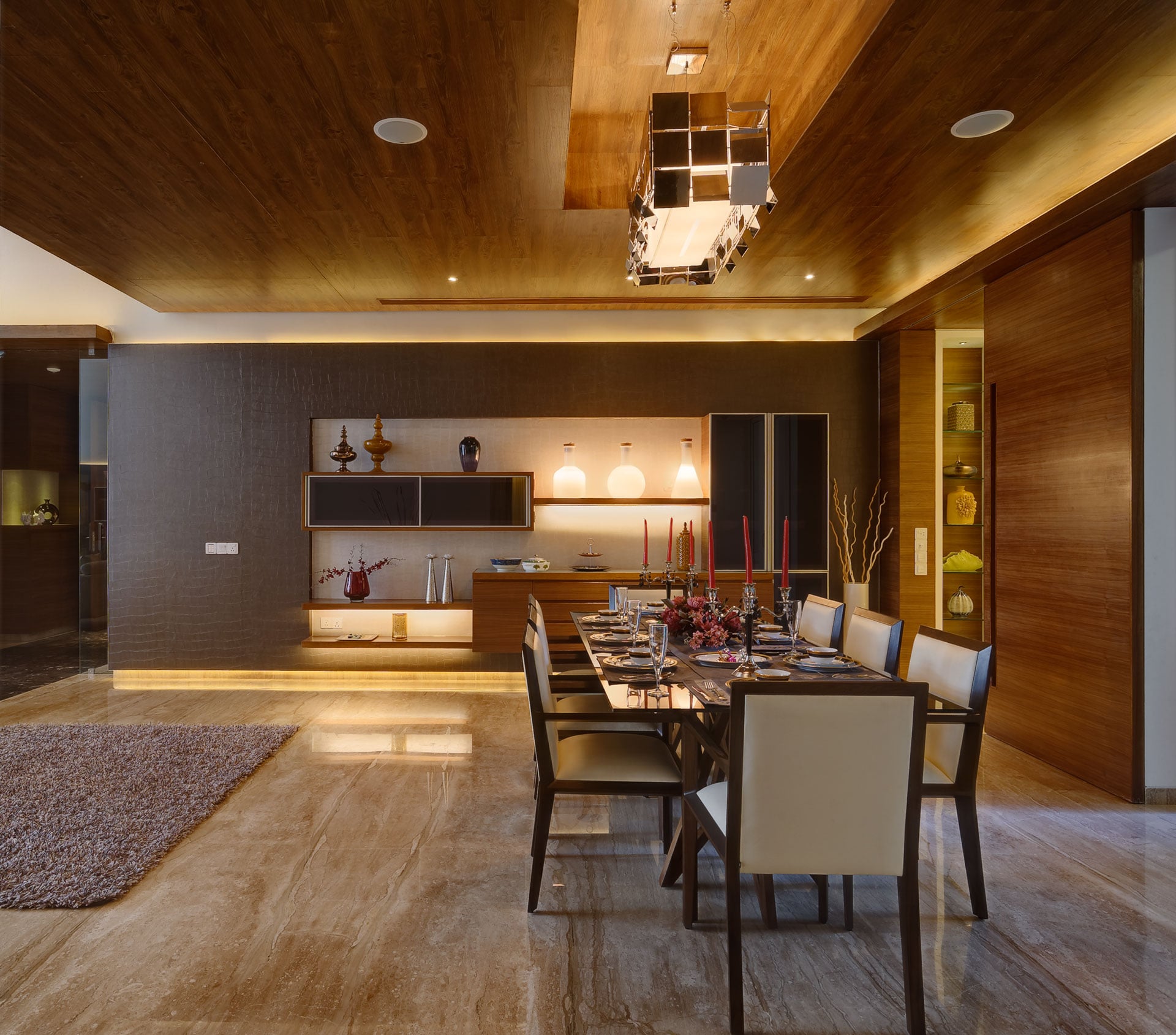 Cozy low height Dining