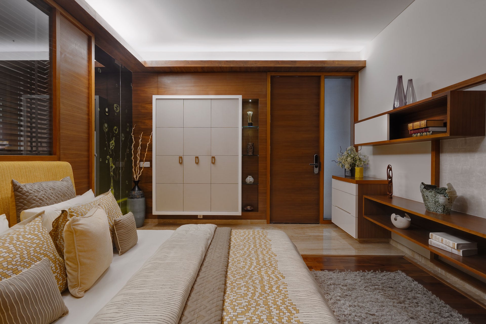 Guest Bedroom: A sanctuary of solitude