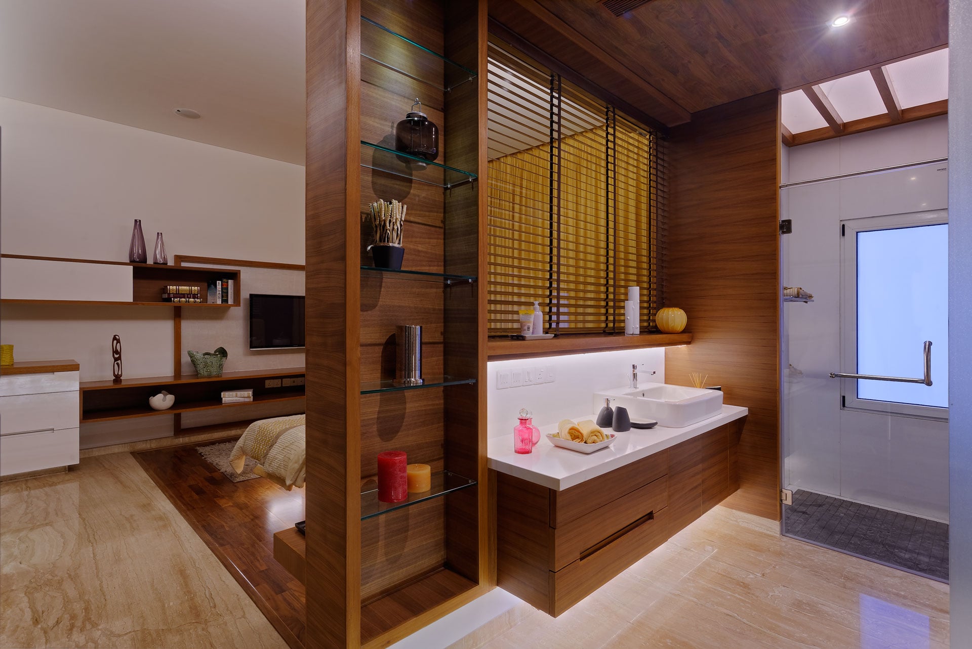 Guest Bathroom: extended bedroom space