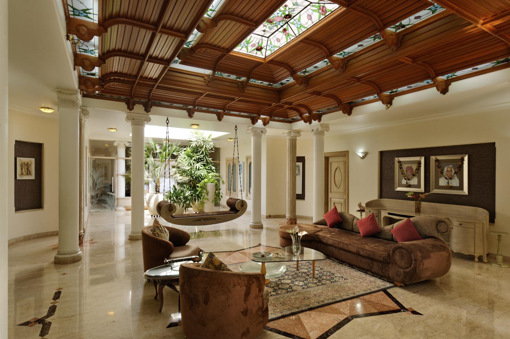 Wooden hues and colonial accents