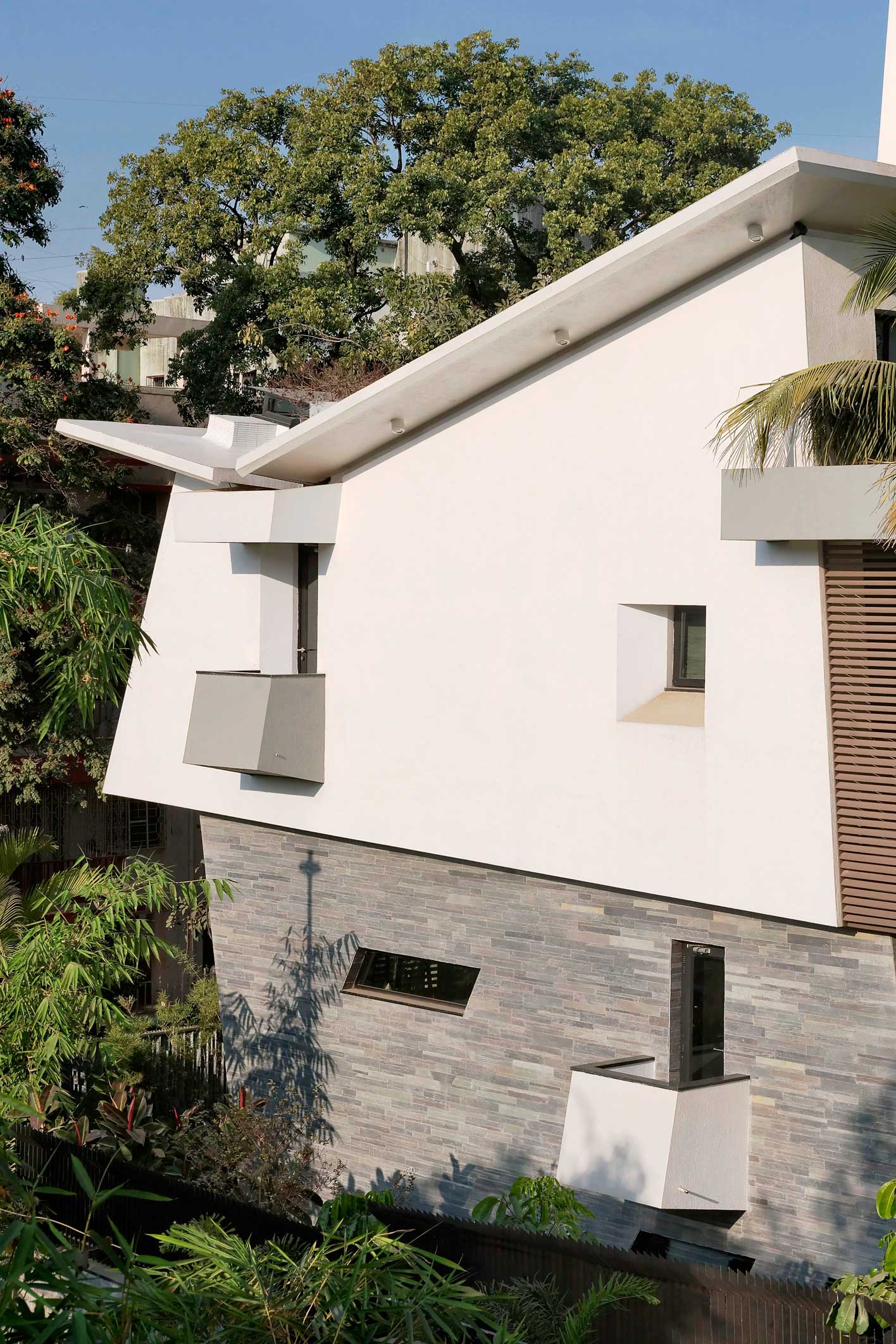 Inverted Gable Roof