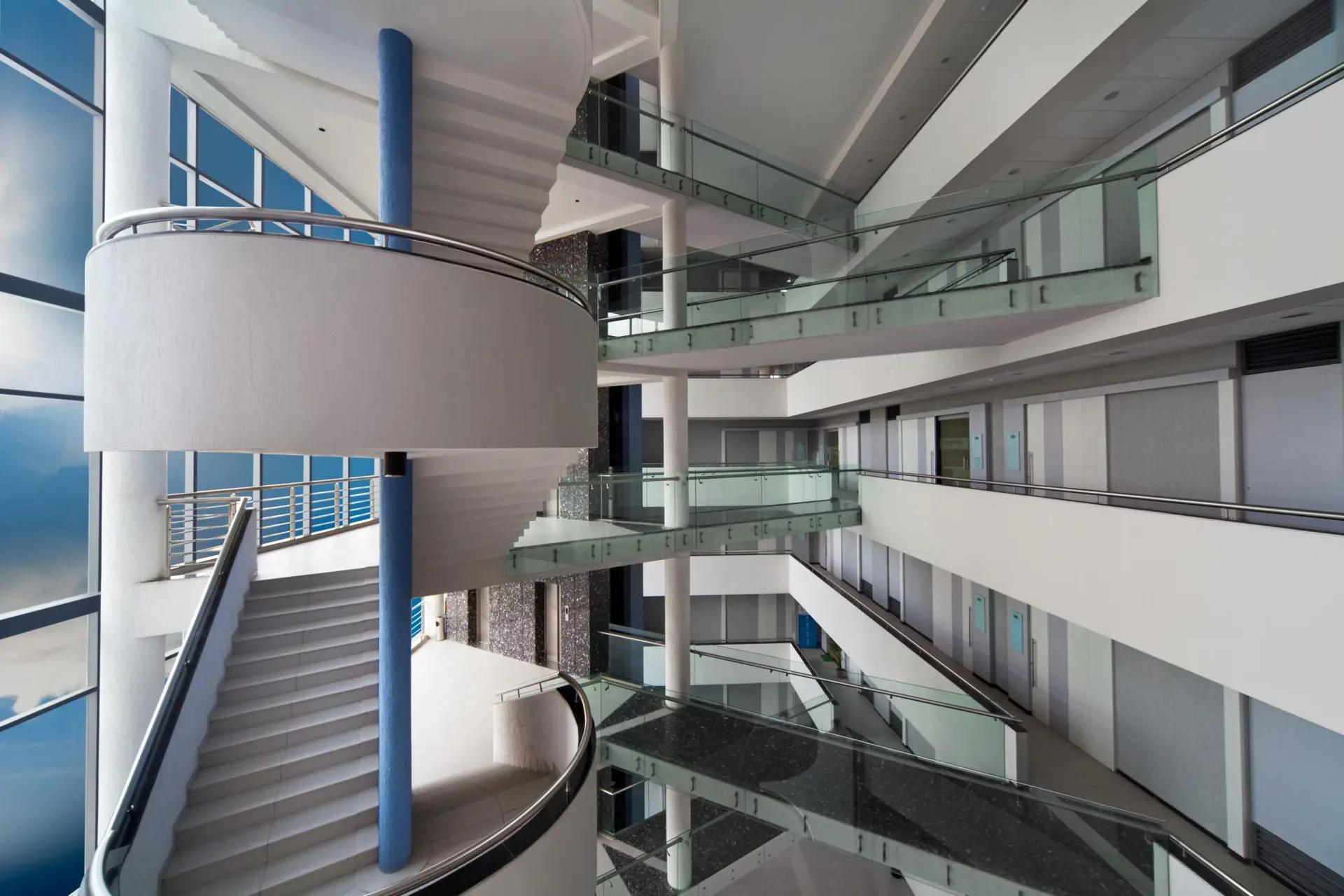 Commercial Spaces linked by a detached circulation core