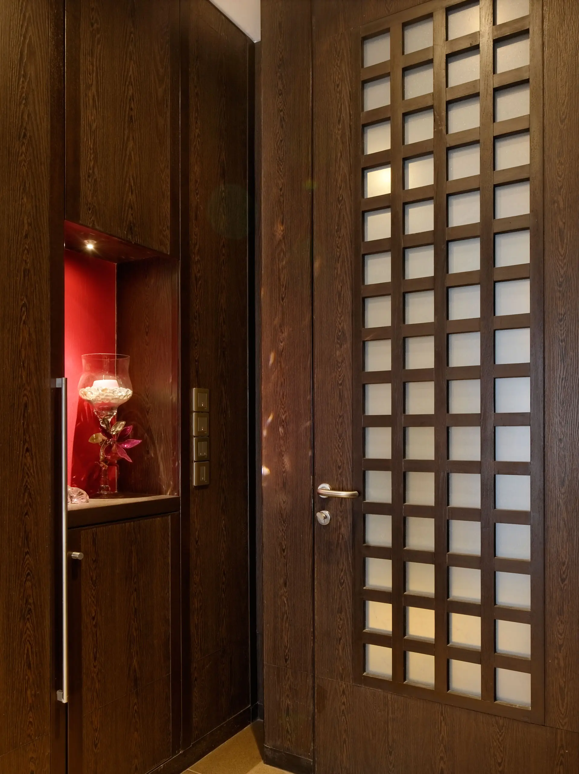 Functional elements integrated into doors and storage units